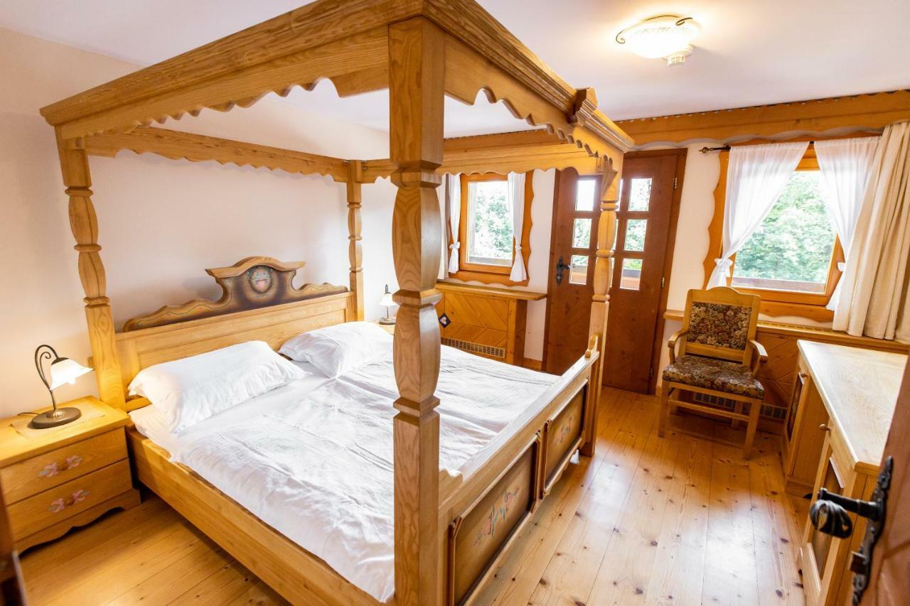 Koliba Expo Hotel Zelezna Eksteriør billede
